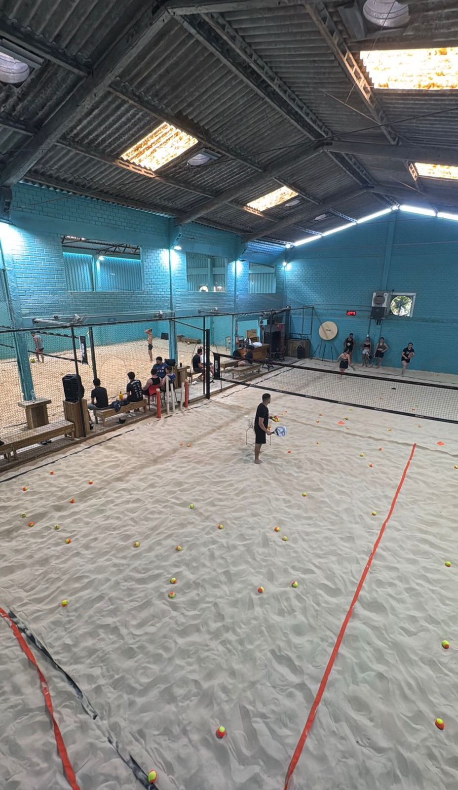 Treino de futevôlei no CT Ternus